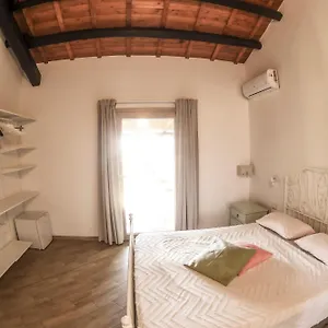 Bed & Breakfast Domu Virginia, Castiadas